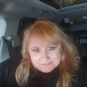 Meet your Posher, Pastor lara